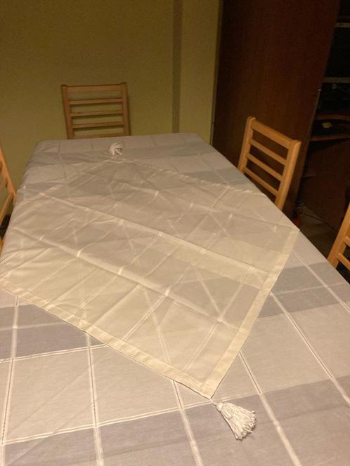 Pakket met tafellopers, tafelkleden en servetten, Huis en Inrichting, Overige Huis en Inrichting, Zo goed als nieuw, Ophalen of Verzenden