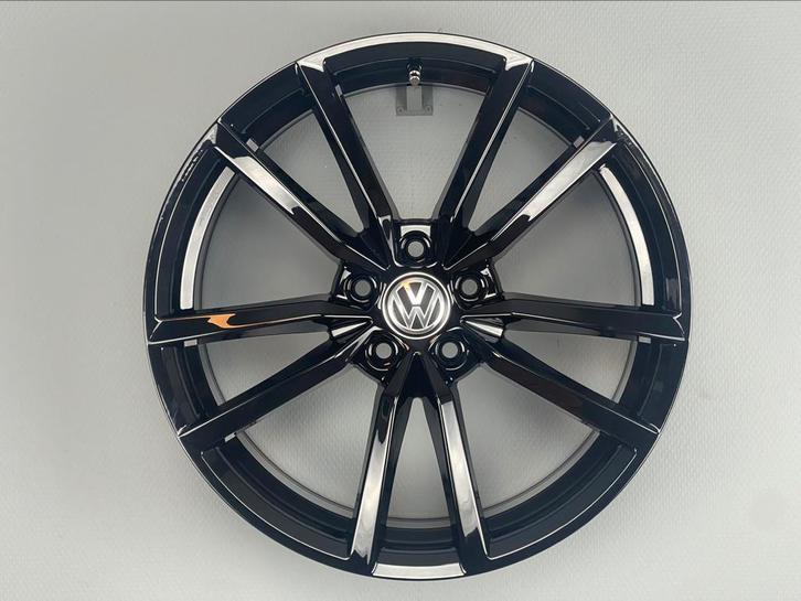 VW golf GTI TCR Pretoria R-line autovelgen Matt&Gloss Black, Auto-onderdelen, Banden en Velgen, Velg(en), Zomerbanden, 18 inch