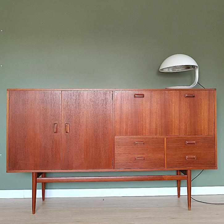 Vintage sideboard in teak, Huis en Inrichting, Kasten | Buffetkasten, Gebruikt, Ophalen