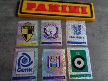 PANINI FOOTBALL STICKERS FOOTBALL 2012 RARE BADGES ET DIX, Enlèvement ou Envoi