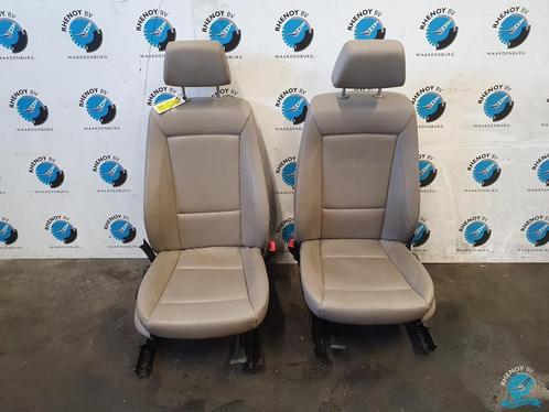 BMW 1 serie E87 5 drs leder voorstoelen  met stoelverwarming, Auto-onderdelen, Interieur en Bekleding, BMW, Gebruikt, Ophalen