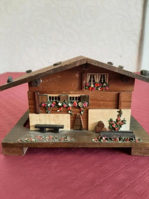Vintage Zwitsers muziekdoosje "Les Armaillis", Antiek en Kunst, Antiek | Overige Antiek, Ophalen of Verzenden