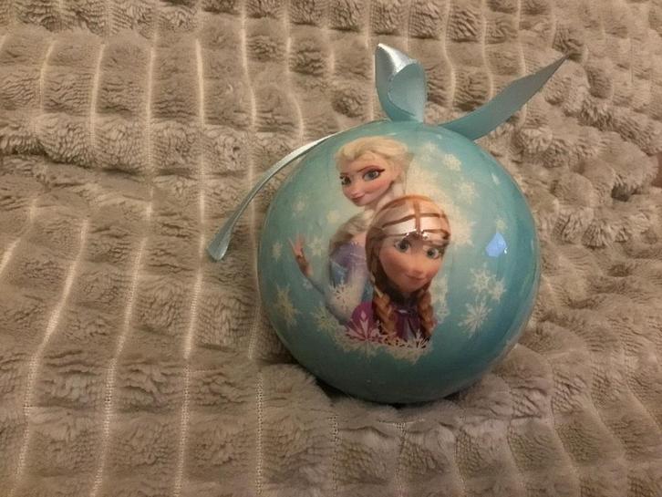 Frozen kerstbal Anna en Elza, patchwork kerstbal, Verzamelen, Disney, Ophalen of Verzenden