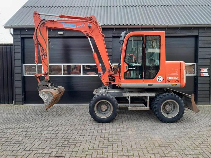 Takeuchi TB070 mobiele kraan graafmachine (bj 1996), Zakelijke goederen, Machines en Bouw | Kranen en Graafmachines, Graafmachine