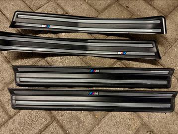 BMW E46 Sedan Set Originele M Instaplijsten Compleet beschikbaar voor biedingen