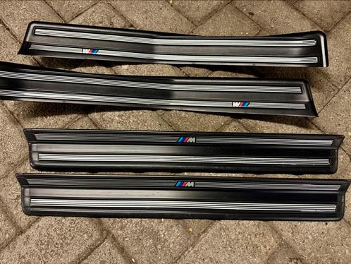 BMW E46 Sedan Set Originele M Instaplijsten Compleet, Auto-onderdelen, Interieur en Bekleding, BMW, Nieuw, Ophalen