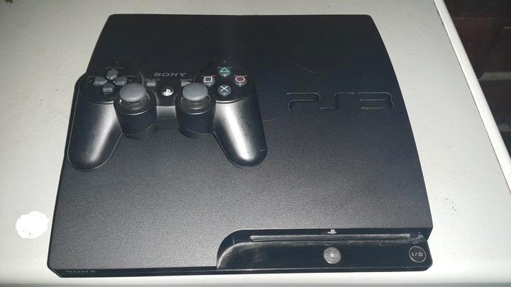 Ps3 Slim 120gb, Consoles de jeu & Jeux vidéo, Consoles de jeu | Sony PlayStation 3, Utilisé, Slim, 120 GB, Avec 1 manette, Enlèvement