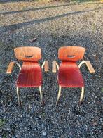 kleuterstoeltjes, Ophalen