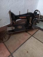 Machine à coudre ancienne et pédalier, Antiquités & Art, Enlèvement ou Envoi