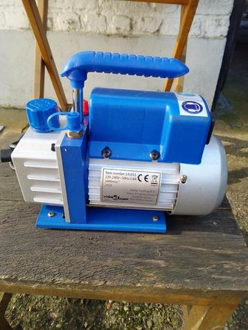 Vacuümpomp beschikbaar voor biedingen