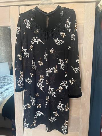 Prachtige jurk van K Design, taille xl beschikbaar voor biedingen