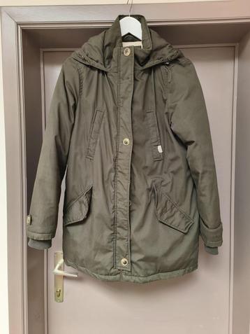 Donkergroene winterparka voor dames (maat 42) beschikbaar voor biedingen