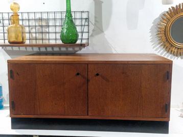 Houten onderkast sideboard , lowboard , lage kast  beschikbaar voor biedingen