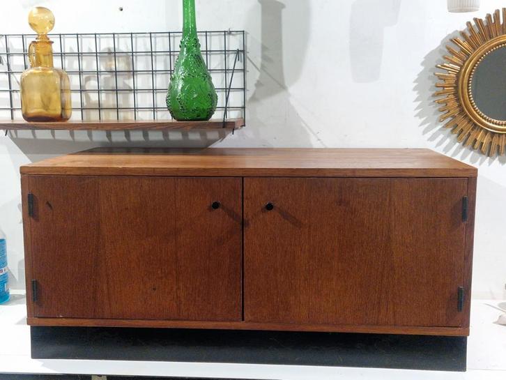 Houten onderkast sideboard , lowboard , lage kast, Huis en Inrichting, Kasten | Dressoirs, Gebruikt, 50 tot 100 cm, 50 tot 75 cm