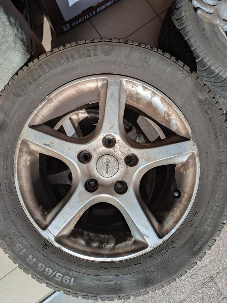 winterbanden 195/65 R 15 met velg, Auto-onderdelen, Banden en Velgen, Band(en), Winterbanden, 15 inch, 195 mm, Personenwagen, Gebruikt