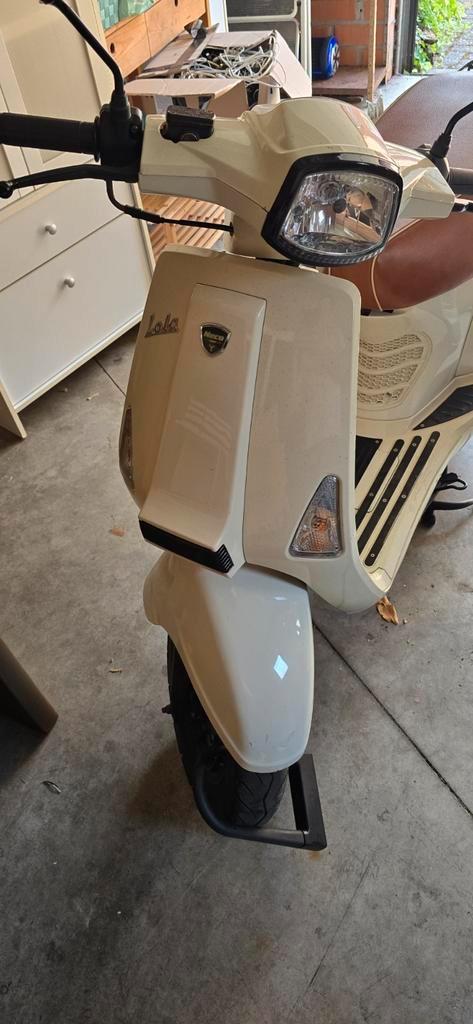 neco  lola  a klasse, Fietsen en Brommers, Scooters | Vespa, Zo goed als nieuw, Ophalen