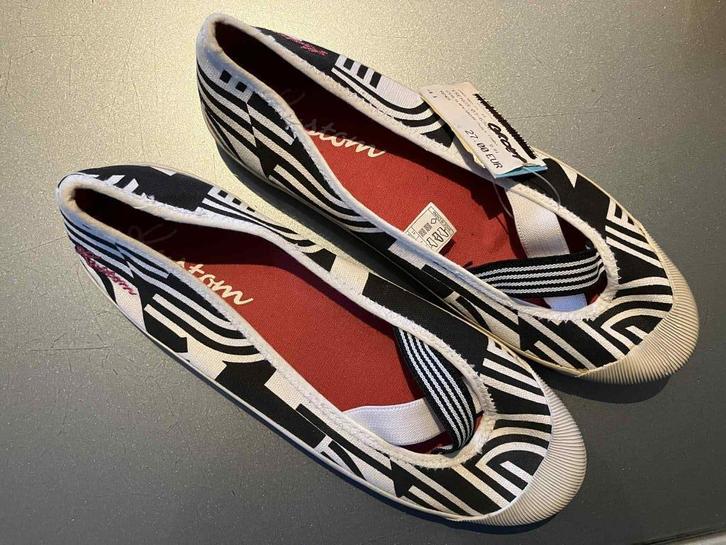 Ballerina / sneakers - maat 40 - Nieuw met label, Kleding | Dames, Schoenen, Nieuw, Sneakers, Zwart, Ophalen of Verzenden