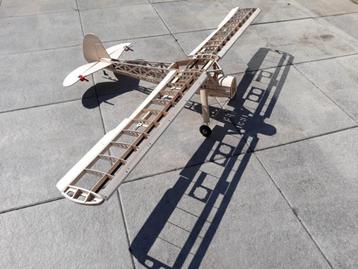 Fieseler Storch beschikbaar voor biedingen
