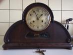 Te koop mooie, oude werkende penduleklok!, Antiquités & Art, Antiquités | Horloges, Enlèvement ou Envoi