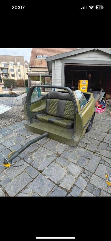 Auto remorque beschikbaar voor biedingen