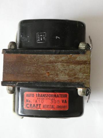 Antieke transformator beschikbaar voor biedingen