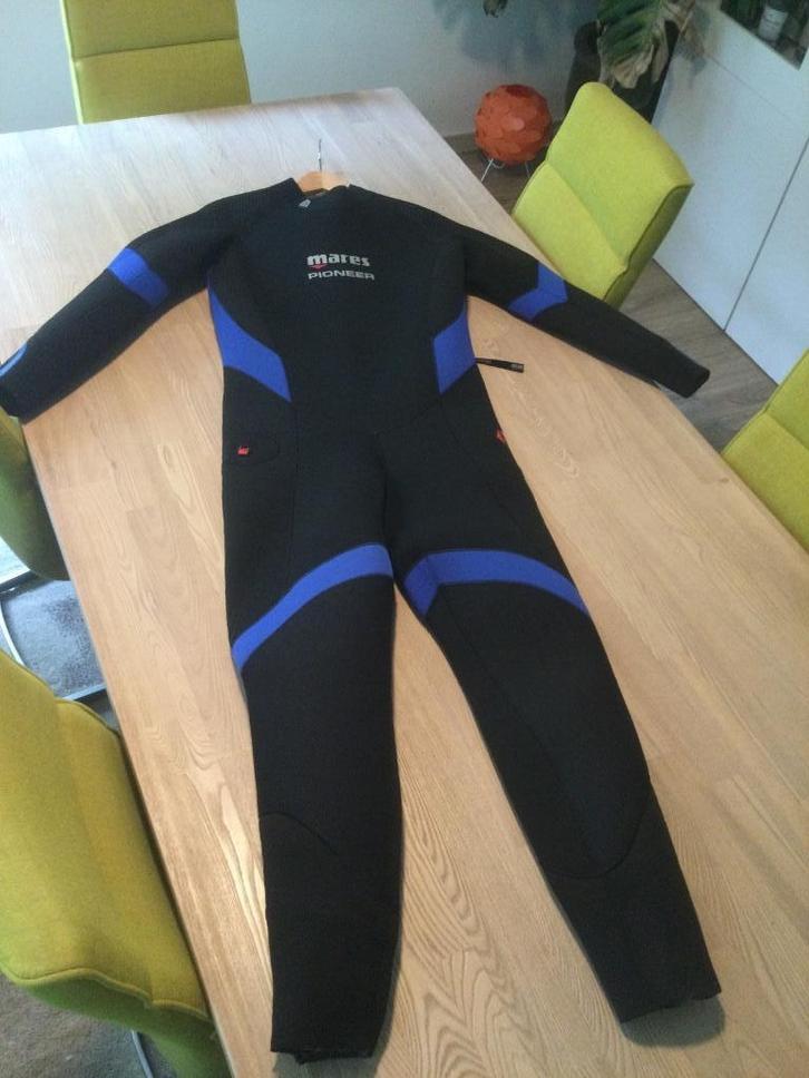 Mares 2XL Wetsuit 7mm Man size 7 - Ecocheques, Sports nautiques & Bateaux, Plongée, Utilisé, Combinaison de plongée, Enlèvement ou Envoi