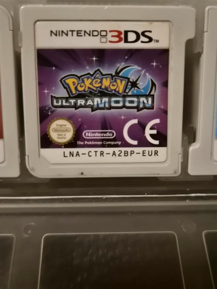 Pokémon Y + Pokémon Sun + Pokémon Ultra Moon, Games en Spelcomputers, Games | Nintendo 2DS en 3DS, Zo goed als nieuw, Ophalen of Verzenden