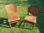Stoelen van grootmoeder, Ophalen, Twee