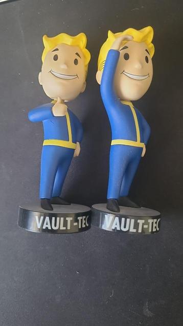 Fallout Bobble head vault boy 111 & 76 beschikbaar voor biedingen