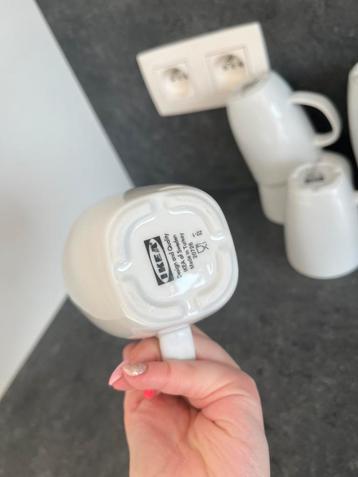 Ikea tassen.  beschikbaar voor biedingen