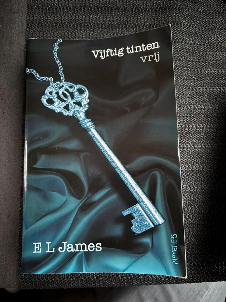 E.L. James - Vijftig tinten vrij, Boeken, Literatuur, Gelezen, Amerika, Verzenden