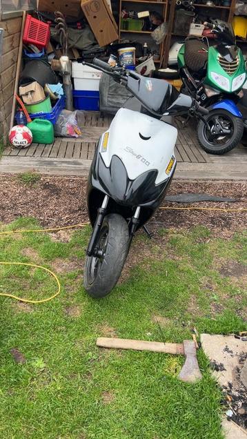 Yamaha jog beschikbaar voor biedingen