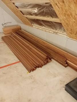 Buitenhoek hout beschikbaar voor biedingen