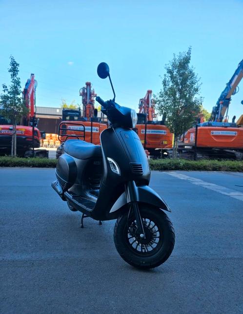 La Souris Sourini R 50cc klasse A 4 takt 2020 - 8.146 km, Fietsen en Brommers, Scooters | Overige merken, Gebruikt, Klasse A (25 km/u)