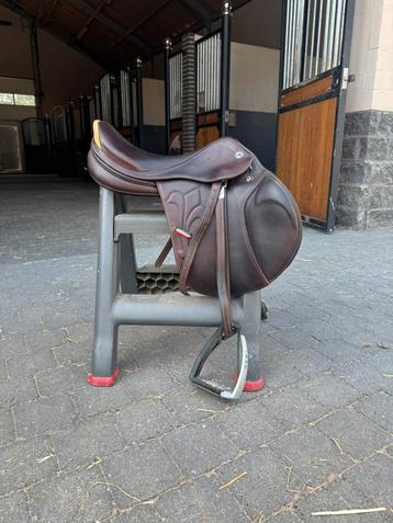 Prestige Arezzo springzadel bruin beschikbaar voor biedingen