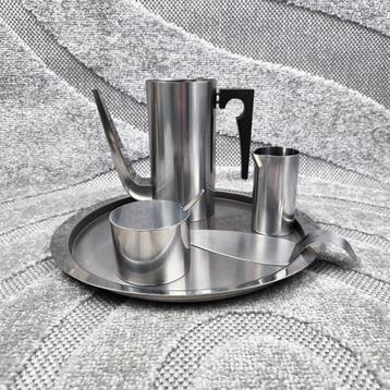 Stelton Arne Jacobsen cylinda line beschikbaar voor biedingen