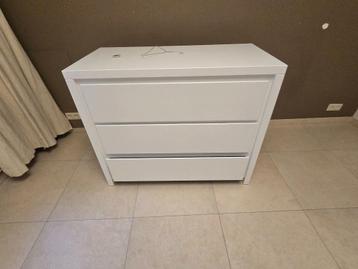 ladekast beschikbaar voor biedingen