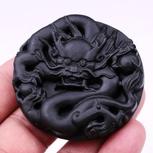 Antieke Chinese Draken amulet in gitzwarte Obsidiaan 53x53mm, Antiek en Kunst, Kunst | Niet-Westerse kunst, Verzenden