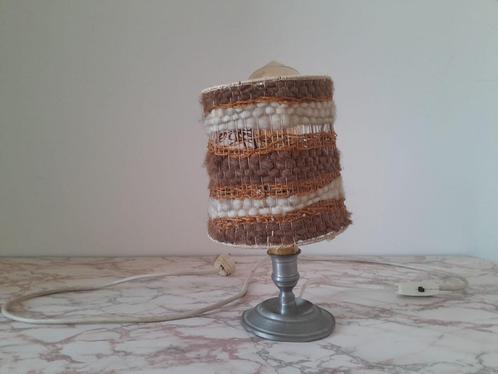 Vintage bedlamp met geweven kap — retro stijl 7, Huis en Inrichting, Lampen | Tafellampen, Gebruikt, Minder dan 50 cm, Metaal