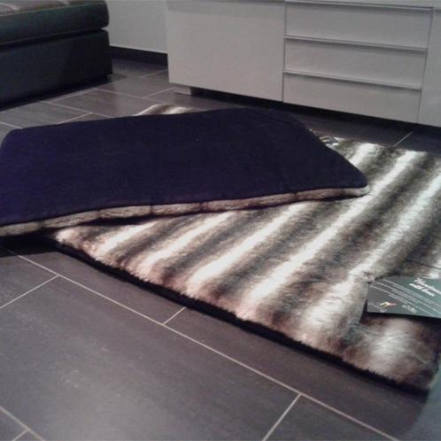 lot de 2 Couvertures épaisse pour chien 70/100 et 100/140, Dieren en Toebehoren, Hondenmanden, Nieuw, Polyester, Verzenden