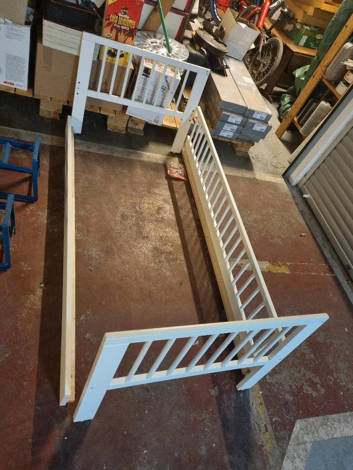 Lit enfant, Enfants & Bébés, Chambre d'enfant | Lits, Utilisé, 140 à 160 cm, 70 à 85 cm, Matelas, Enlèvement