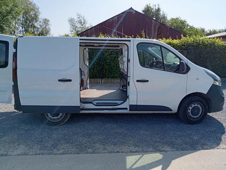 Opel vivaro lichte vracht, Auto's, Bestelwagens en Lichte vracht, Particulier, ABS, Airbags, Airconditioning, Alarm, Bluetooth
