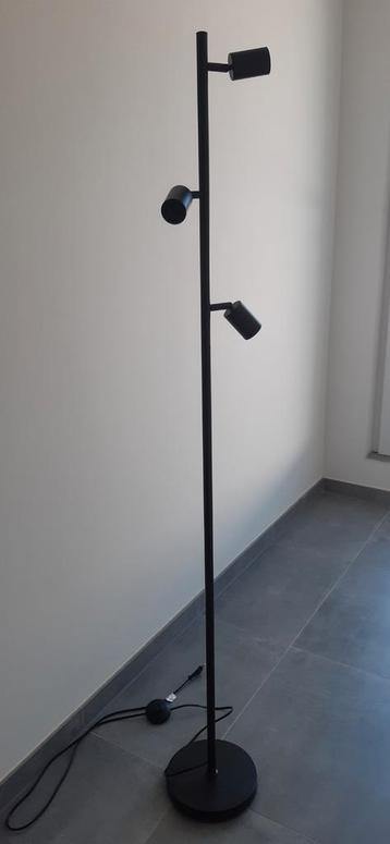 Vloerlamp nieuw industiële stijl beschikbaar voor biedingen