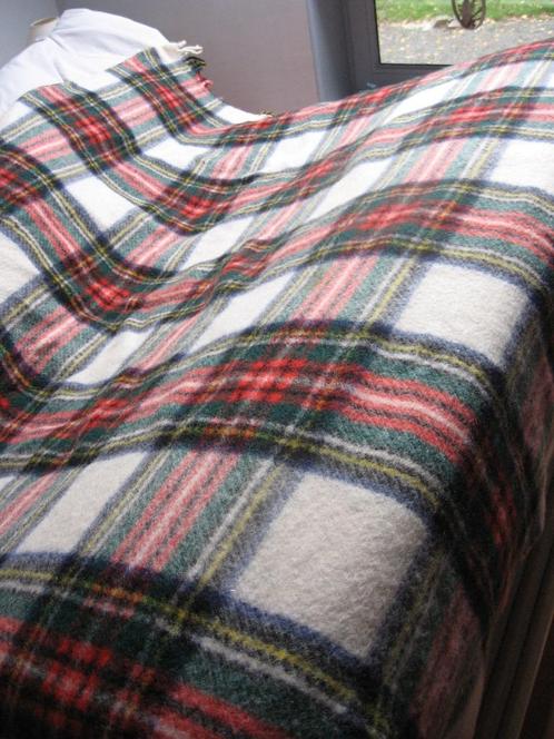 Plaid van Connemara. Gemaakt in de Republiek Ierland. 100% w, Huis en Inrichting, Stoffering | Gordijnen en Lamellen, Zo goed als nieuw