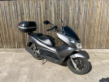 Honda PCX 125 (2011)  beschikbaar voor biedingen