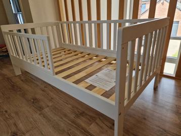 Lit enfant 2 ans «Plume» 70x140, Blanc de Petite Amélie beschikbaar voor biedingen