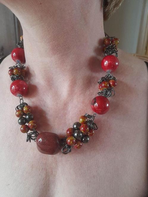 Halsketting Dames met nep-parels, Handtassen en Accessoires, Kettingen, Gebruikt, Kunststof, Rood, Verstelbaar, Ophalen of Verzenden