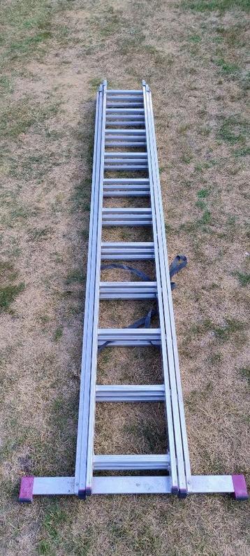 Ladder 3x11 treden, 7,25m beschikbaar voor biedingen