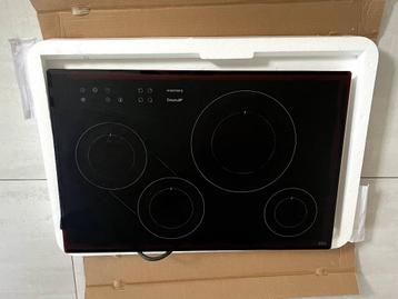Taque induction, Electroménager, 4 zones de cuisson, Encastré, Enlèvement, Utilisé