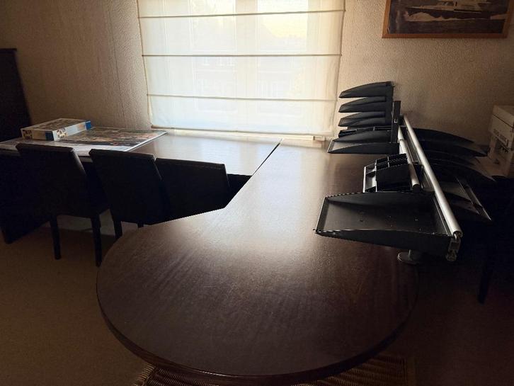 Groot Bureau met 3 bijpassende kasten Massief hout, Huis en Inrichting, Bureaus, Gebruikt, Bureau, Ophalen